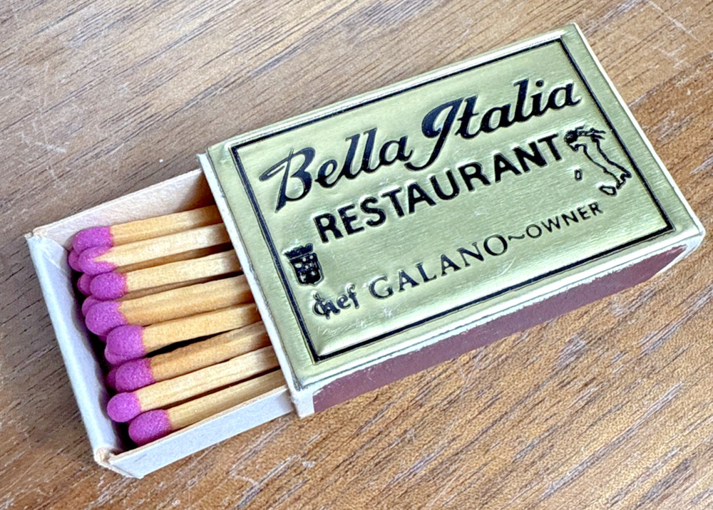 Bella Italia Restaurant Danbury CT Matchbook Unstruck Foiled Chef Galano Italian